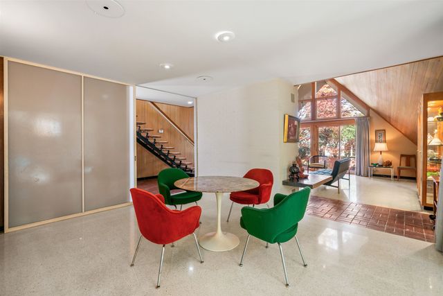 150 WARING RD, Memphis, TN 38117