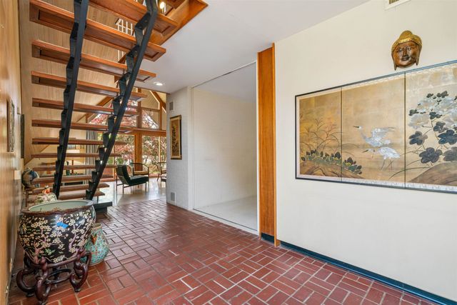 150 WARING RD, Memphis, TN 38117