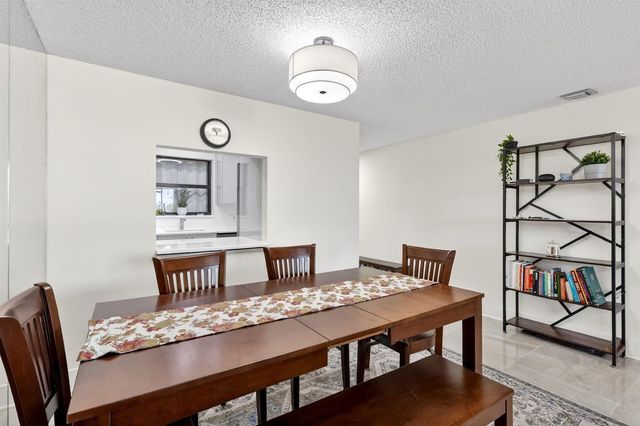 890 N Federal Highway 403, Lantana, FL 33462