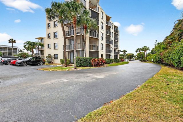 890 N Federal Highway 403, Lantana, FL 33462
