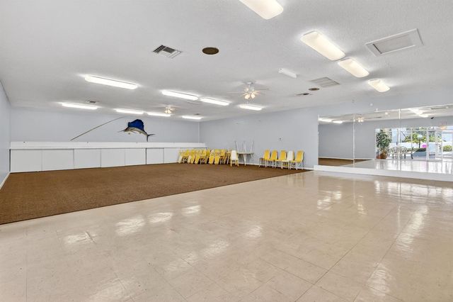 890 N Federal Highway 403, Lantana, FL 33462