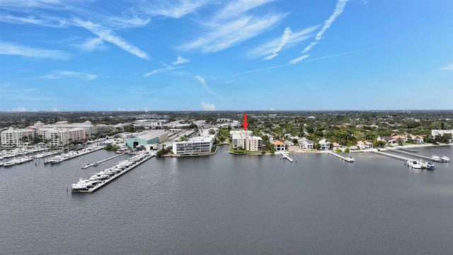 890 N Federal Highway 403, Lantana, FL 33462