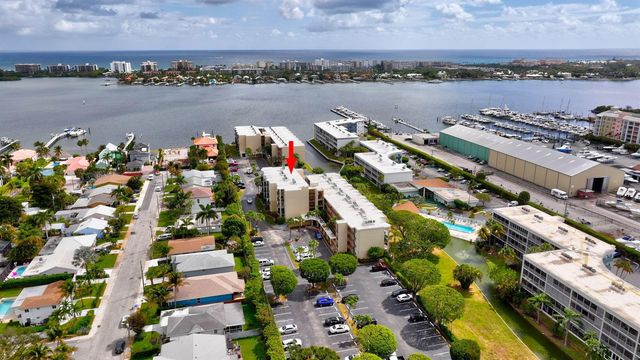 890 N Federal Highway 403, Lantana, FL 33462
