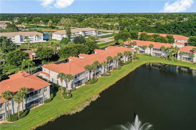 2220 Arielle DR 2006, Naples, FL 34109