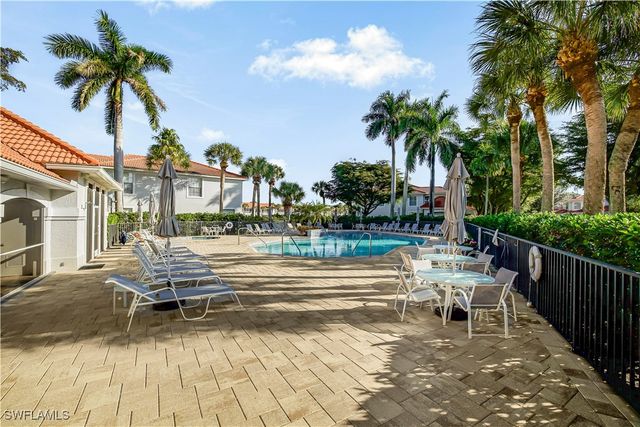 2220 Arielle DR 2006, Naples, FL 34109