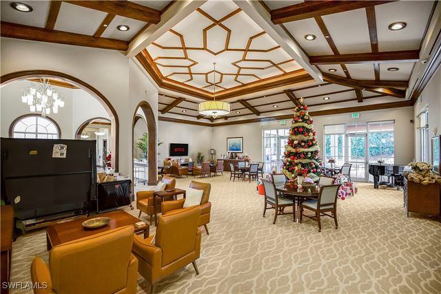 2220 Arielle DR 2006, Naples, FL 34109