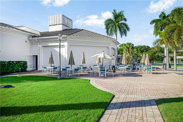 2220 Arielle DR 2006, Naples, FL 34109