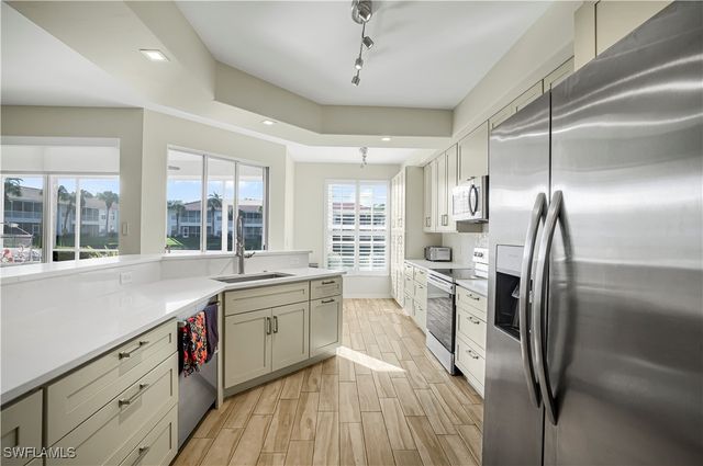 2220 Arielle DR 2006, Naples, FL 34109