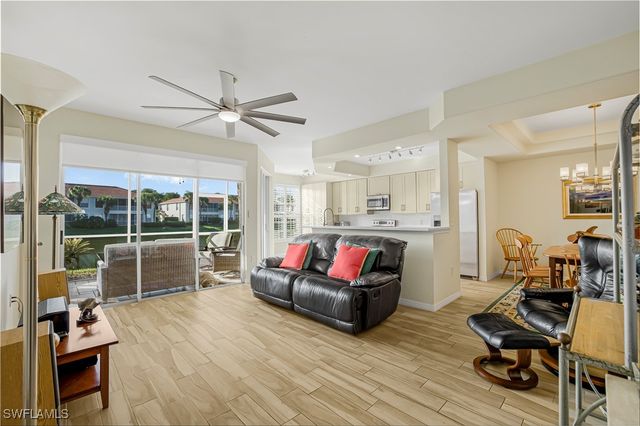 2220 Arielle DR 2006, Naples, FL 34109