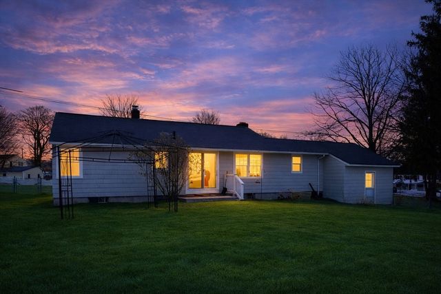 154 Pakachoag St, Auburn, MA 01501