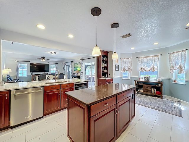 839 S DEERWOOD AVENUE, Orlando, FL 32825