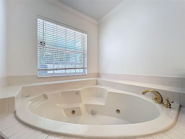 839 S DEERWOOD AVENUE, Orlando, FL 32825