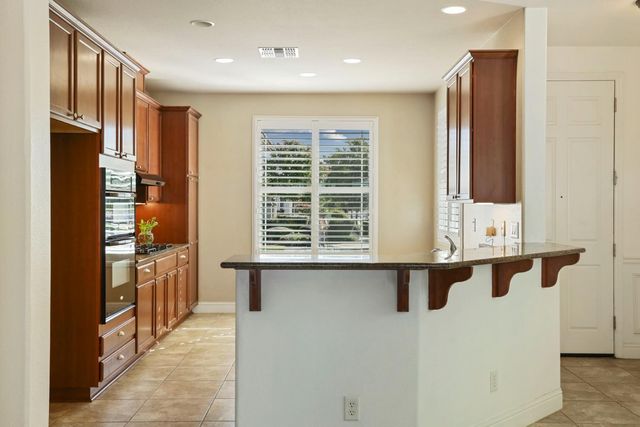 1995 Shady Oak St, Manteca, CA 95336