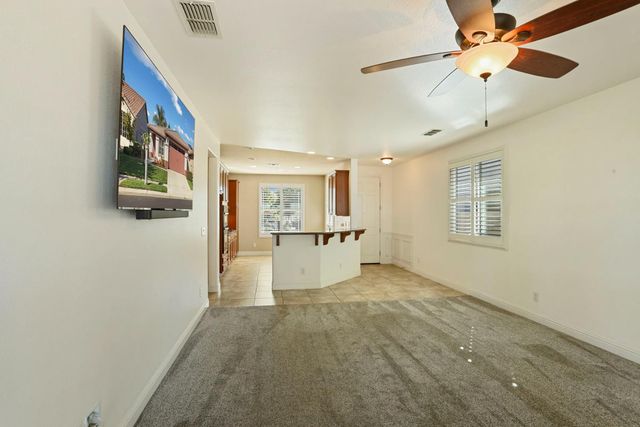 1995 Shady Oak St, Manteca, CA 95336