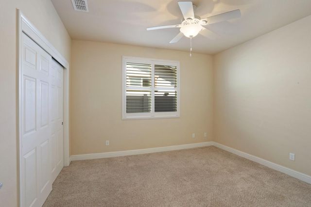 1995 Shady Oak St, Manteca, CA 95336