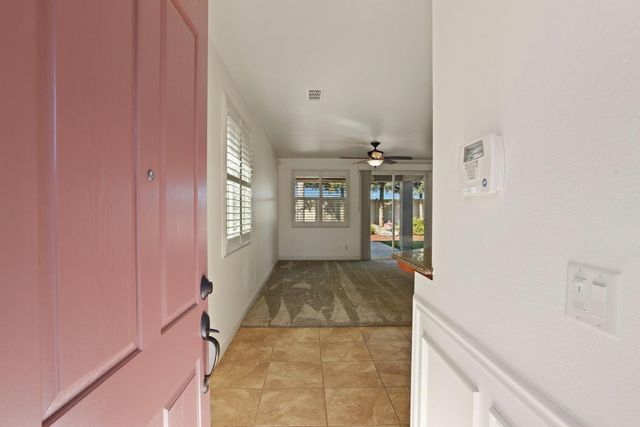 1995 Shady Oak St, Manteca, CA 95336