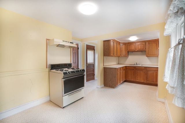 12 Bungalow Rd, Boston, MA 02132