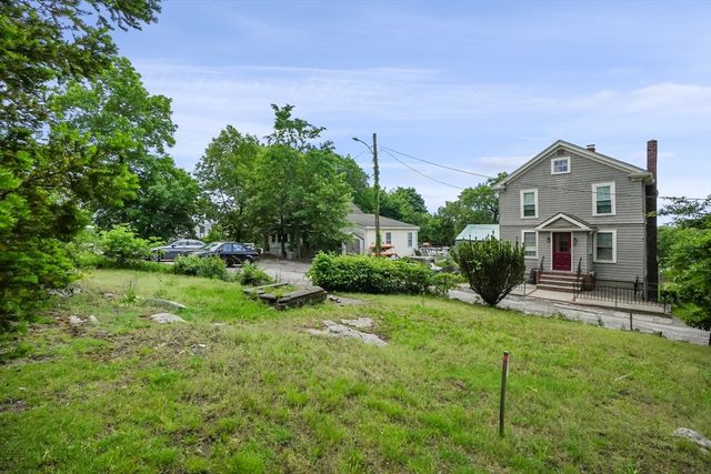 12 Bungalow Rd, Boston, MA 02132