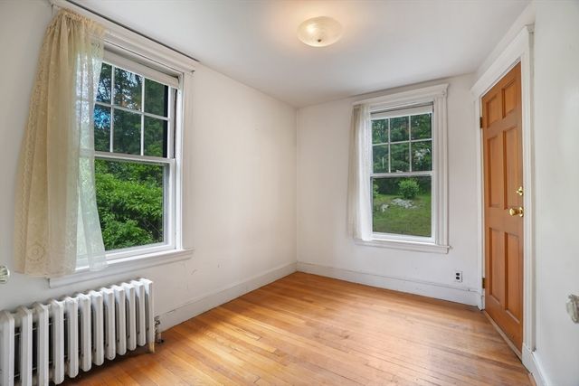 12 Bungalow Rd, Boston, MA 02132