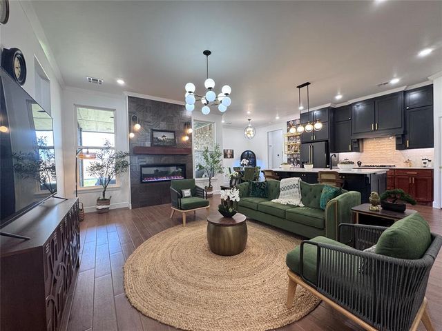 16100 Catalonia Place, Oklahoma City, OK 73170