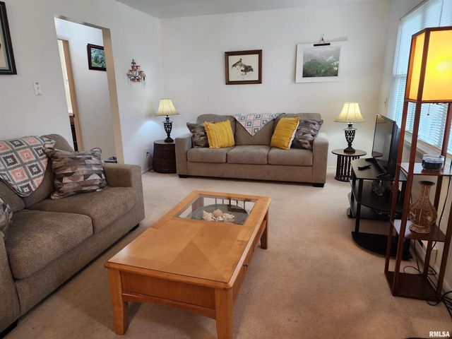 148 PEARL Street, Elizabethtown, IL 62931