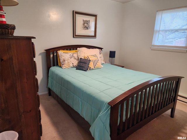 148 PEARL Street, Elizabethtown, IL 62931