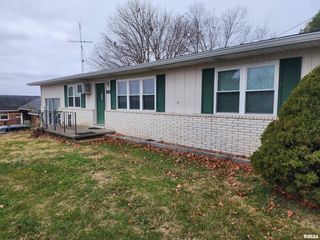 148 PEARL Street, Elizabethtown, IL 62931