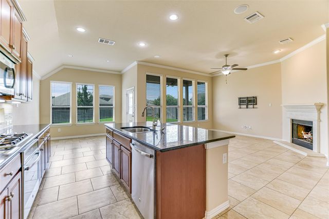 2709 Dillon Pond LN, Pflugerville, TX 78660