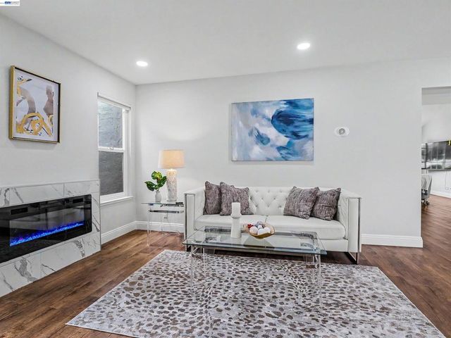 3689 Turner Ct, Fremont, CA 94536