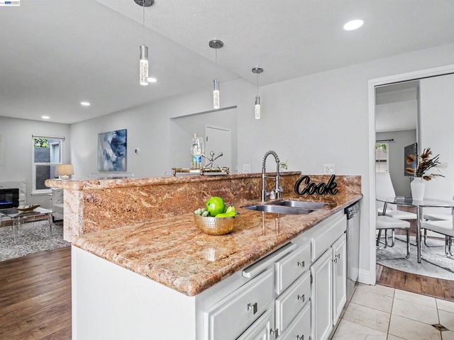 3689 Turner Ct, Fremont, CA 94536