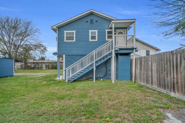 7919 Brays C, Houston, TX 77012