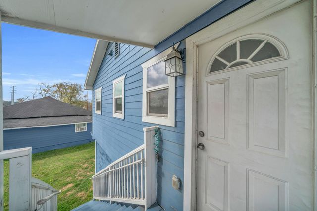 7919 Brays C, Houston, TX 77012