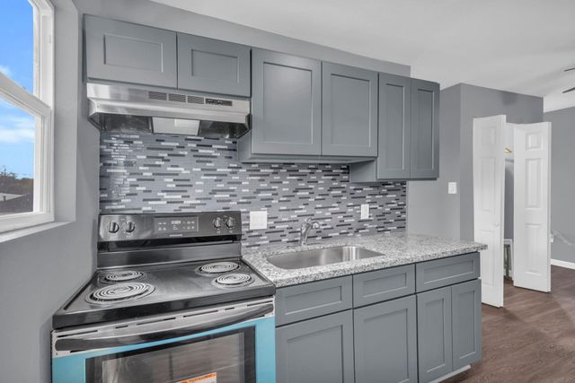 7919 Brays C, Houston, TX 77012