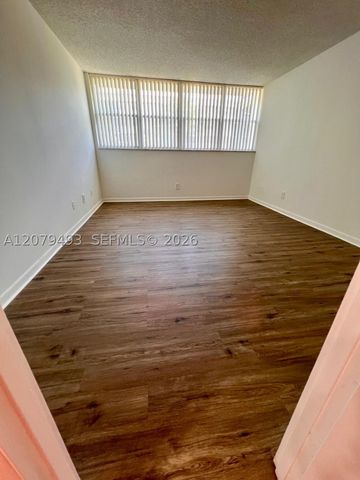 700 NW 214th St 411, Miami Gardens, FL 33169
