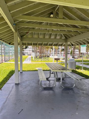 700 NW 214th St 411, Miami Gardens, FL 33169