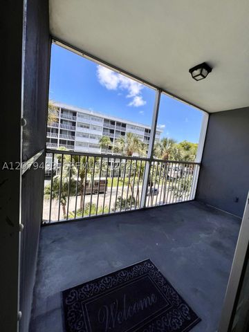 700 NW 214th St 411, Miami Gardens, FL 33169