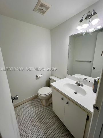 700 NW 214th St 411, Miami Gardens, FL 33169