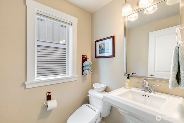 1137 26th Avenue, Seattle, WA 98122