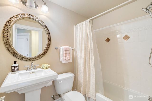 1137 26th Avenue, Seattle, WA 98122