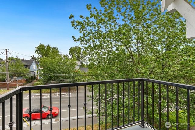 1137 26th Avenue, Seattle, WA 98122