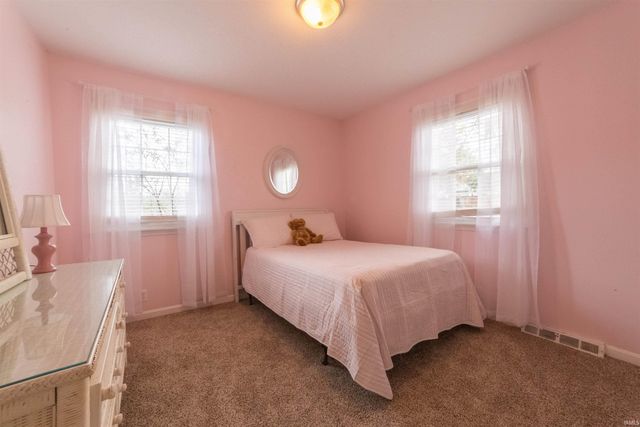 117 Springhaven Drive, Evansville, IN 47710