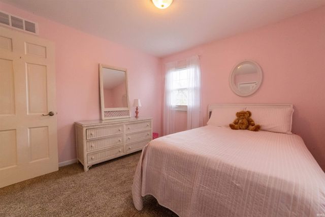 117 Springhaven Drive, Evansville, IN 47710