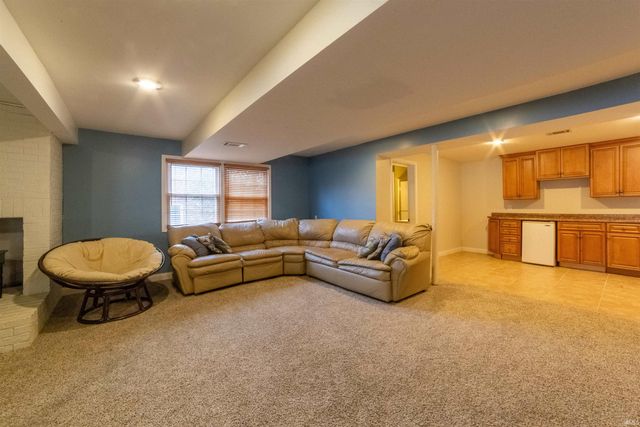 117 Springhaven Drive, Evansville, IN 47710