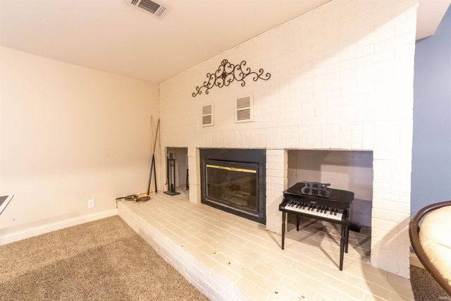 117 Springhaven Drive, Evansville, IN 47710