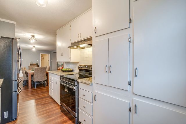 5248 Greene Avenue, Fort Worth, TX 76133