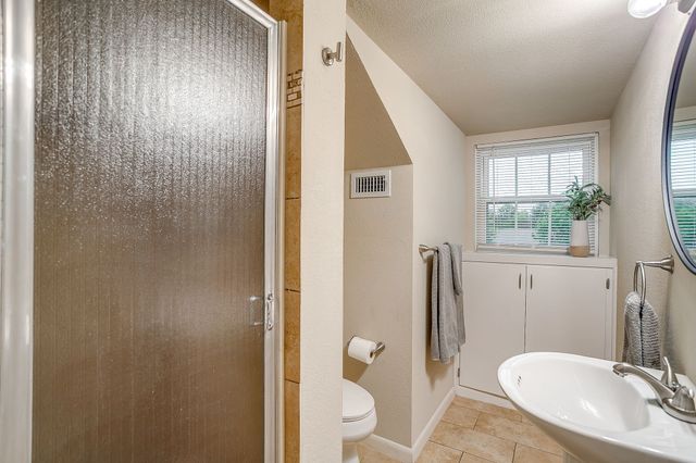 5248 Greene Avenue, Fort Worth, TX 76133