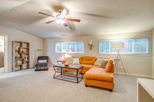 5248 Greene Avenue, Fort Worth, TX 76133