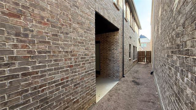 884 Deer Run Road, Flower Mound, TX 75028