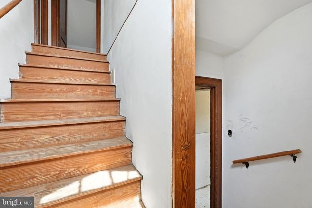 19 MT VERNON AVE, Pitman, NJ 08071