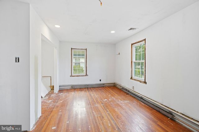 19 MT VERNON AVE, Pitman, NJ 08071